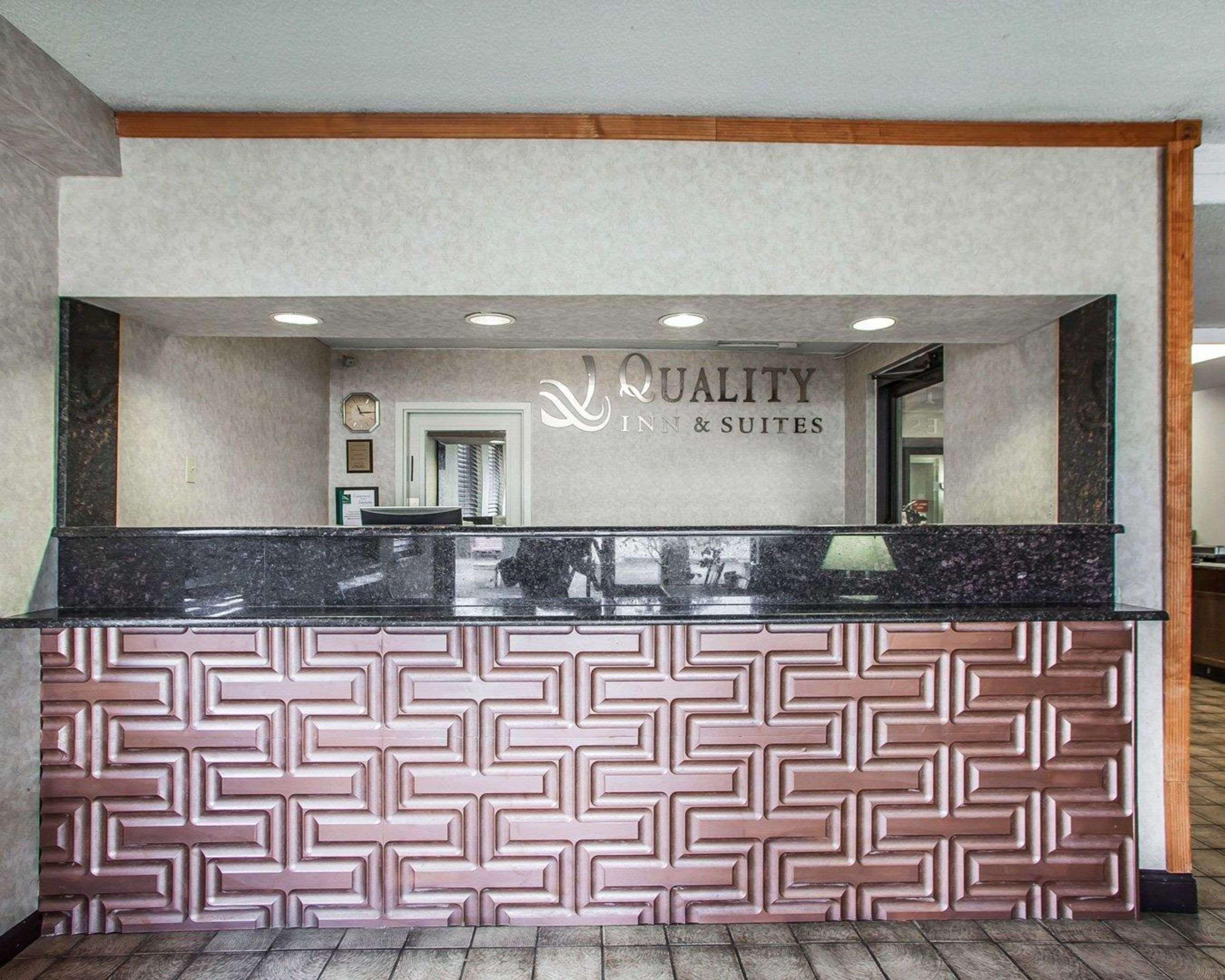 Comfort Inn & Suites Wyomissing-Reading Exterior photo