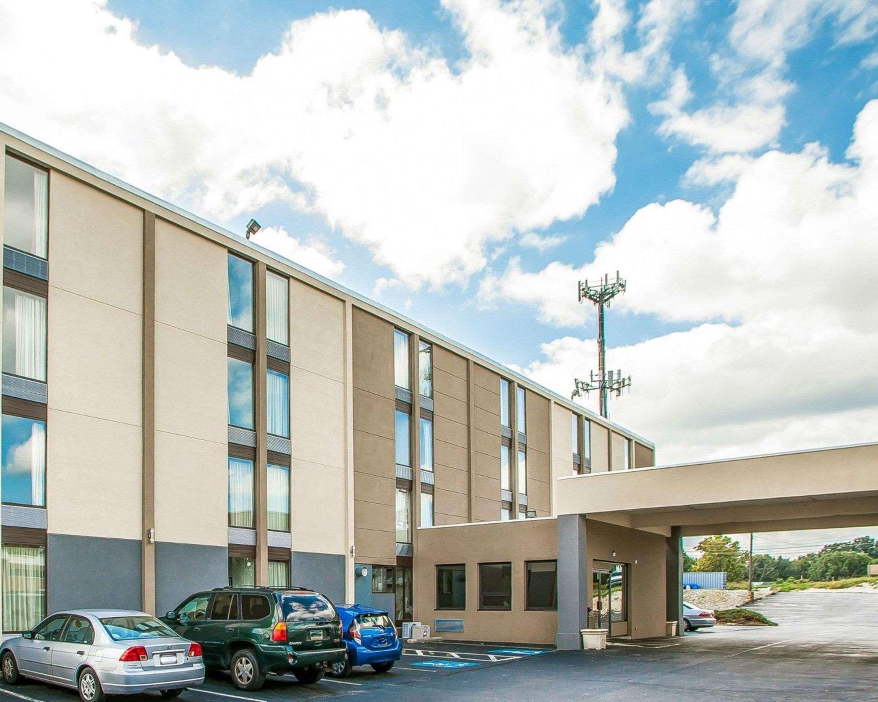 Comfort Inn & Suites Wyomissing-Reading Exterior photo